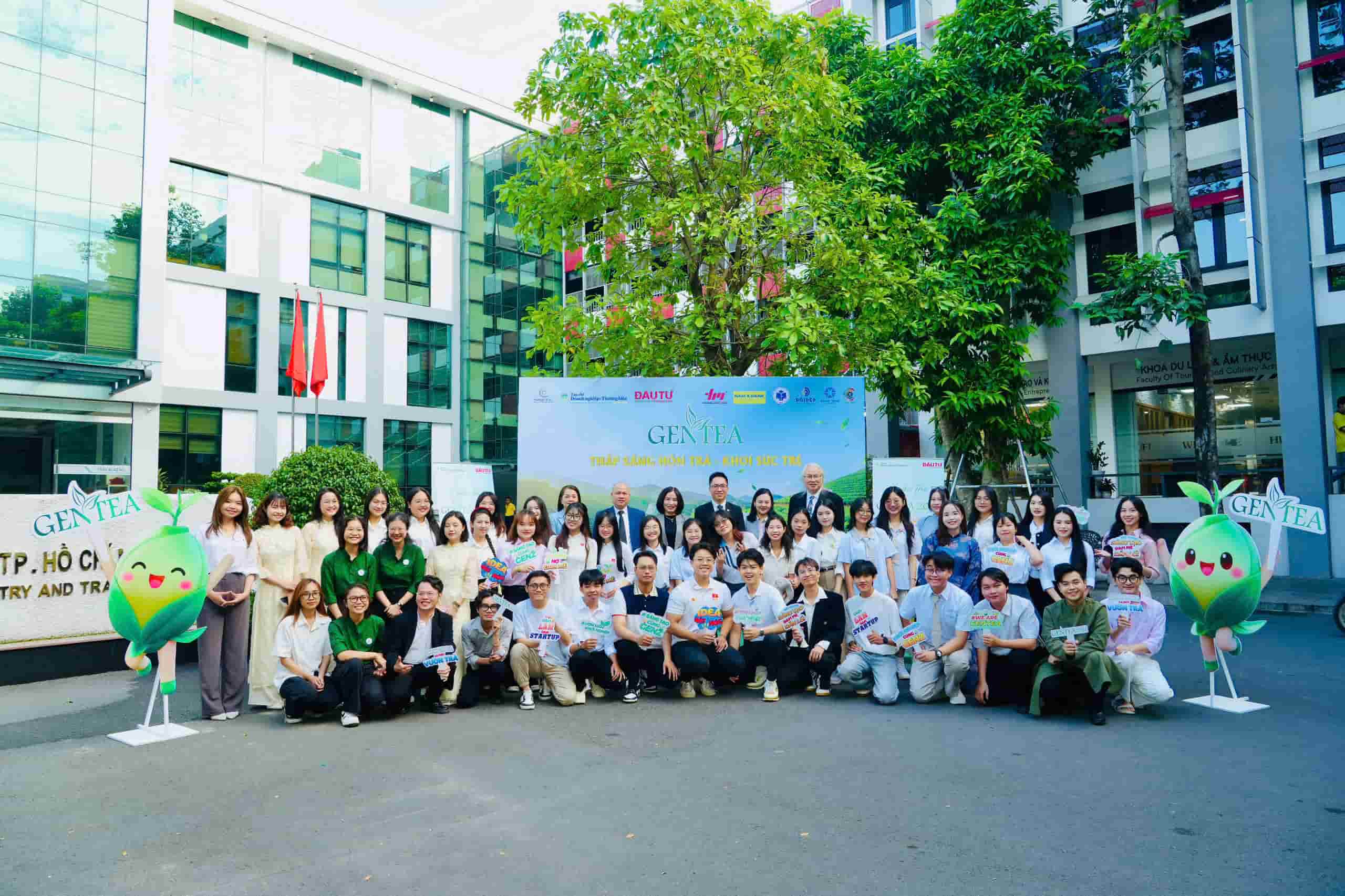 Top 16 cuộc thi Gen Tea 2025: “Thắp sáng hồn trà, khơi sức trẻ” bước vào vòng loại trực tiếp.